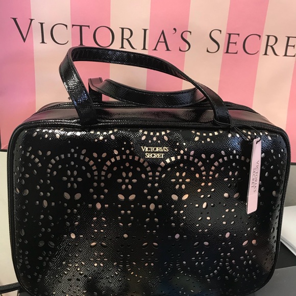 Victoria's Secret Handbags - PINK Victoria Secret Travel caddy with handle